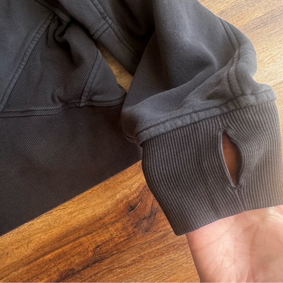 Lululemon Cropped Quarter Zip Hoodie Black Thumb Holes Scuba Style Pullover 2 - Picture 9 of 9
